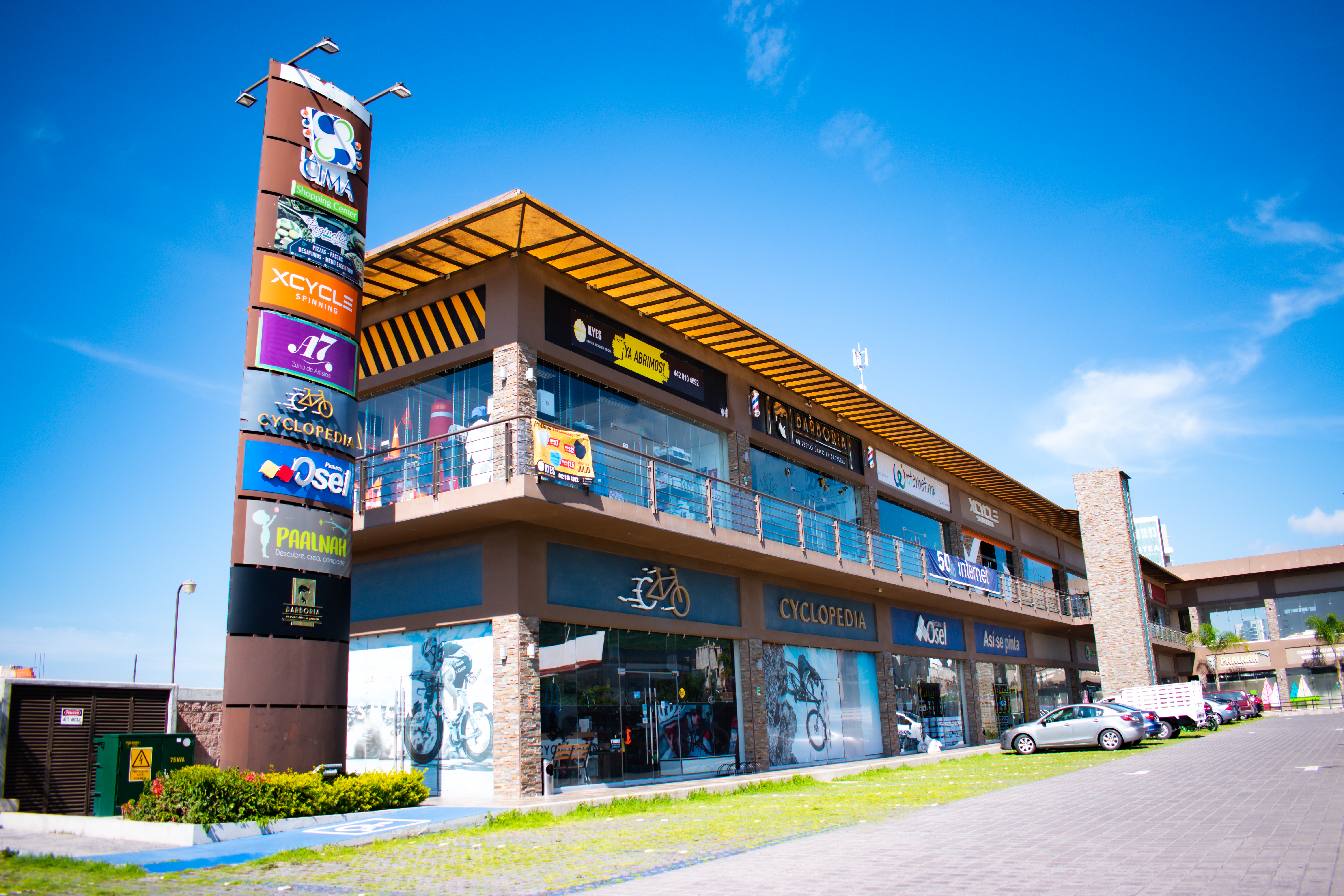 Plaza Comercial en Querétaro